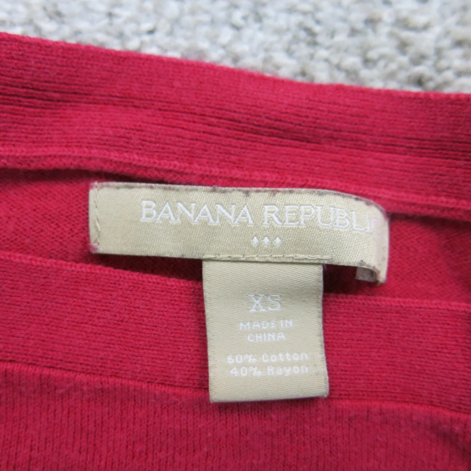 Banana Republic Womens Casual Button Shoulder T Shirt Long Sleeves Red Size XS