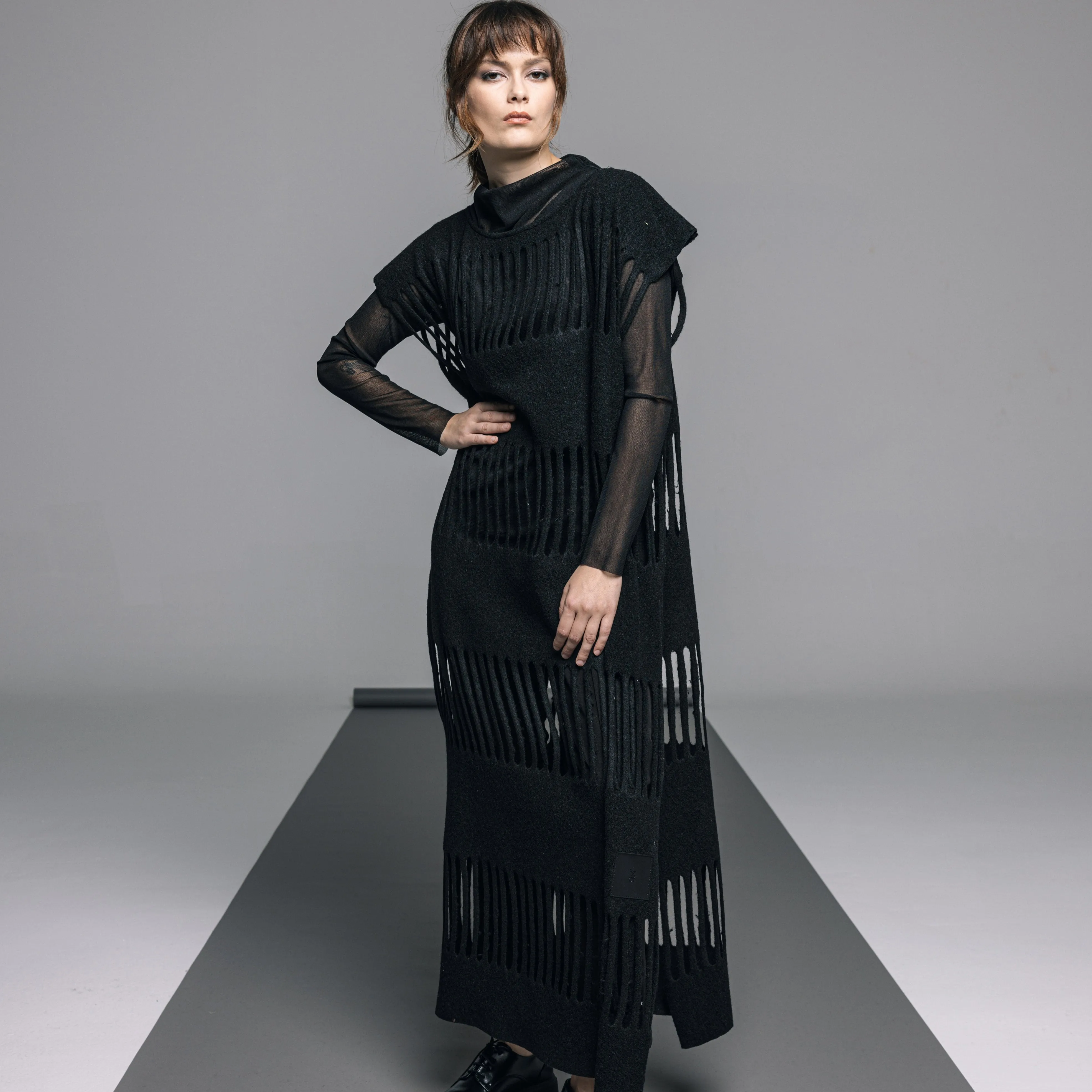 Igor Tunic, Bath, Black L/XL